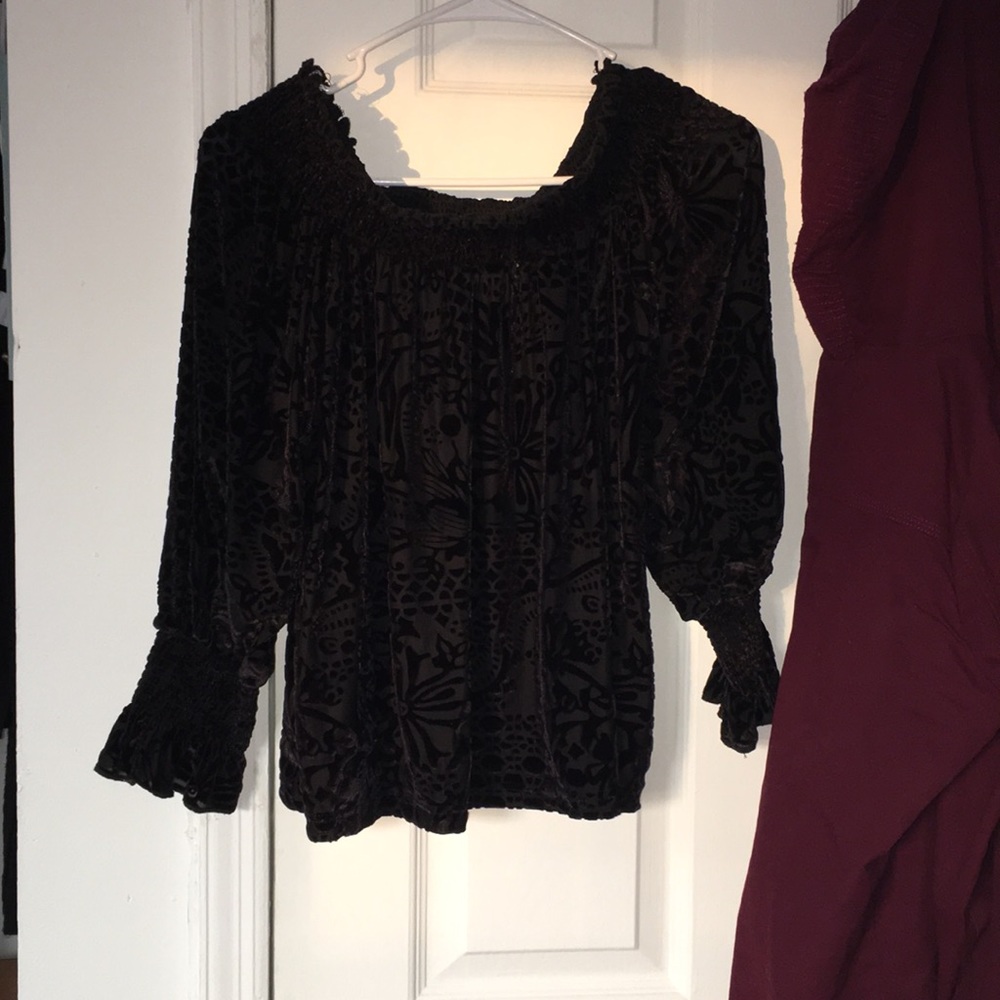 Black shirt
